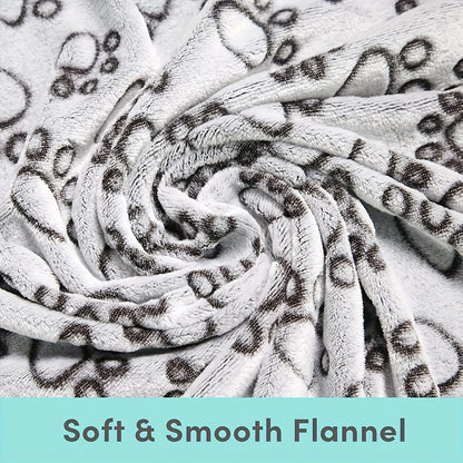 

Comfortable cotton blanket for small pets
